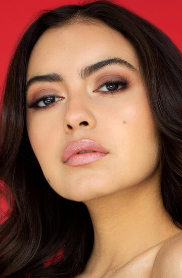 Майя Джей Бастидас